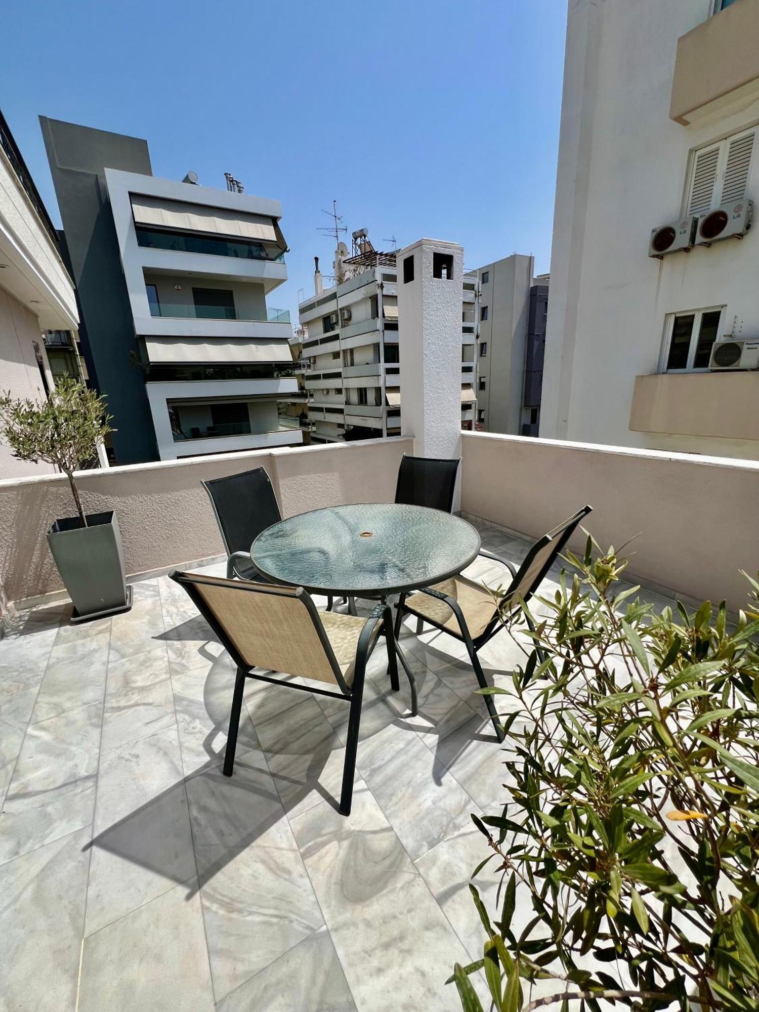 Brand New Brilliant Apartment At Athenian Riviera Atenas Exterior foto