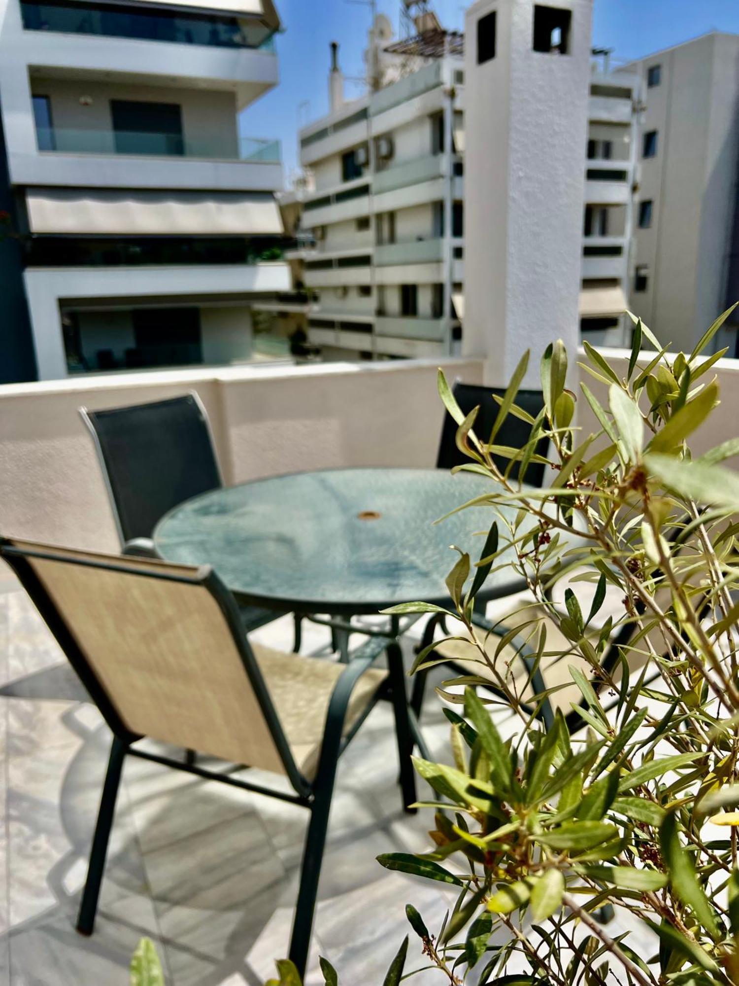 Brand New Brilliant Apartment At Athenian Riviera Atenas Exterior foto